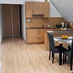 U Piotra شقة كزارني دوناجيك